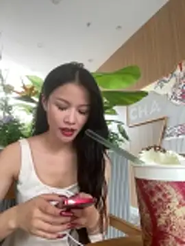 Snapshot of sharony_x chatting on April 2026 08:19:02 AM sharony x online show from April 2026 08:19:02 AM