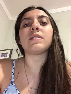 Snapshot of larj021bb chatting on October 2025 11:25:02 PM larj021bb online show from October 2025 11:25:02 PM