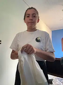 larj021bb online show from April 2026 01:01:02 PM