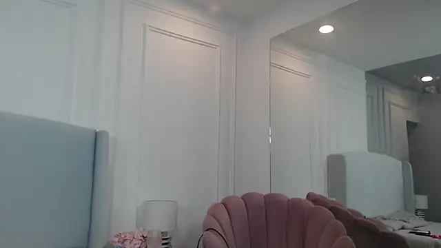 ChantalGarner online show from October 2025 01:01:01 PM