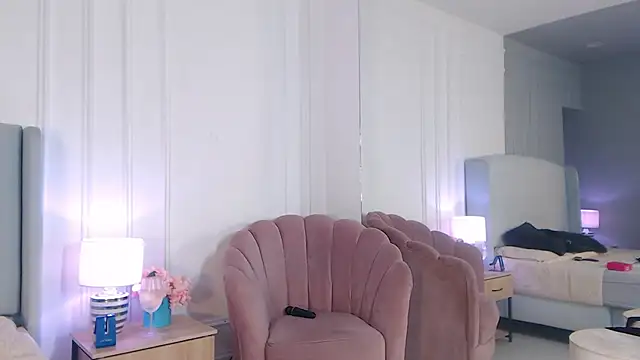 ChantalGarner online show from April 2026 02:15:01 PM