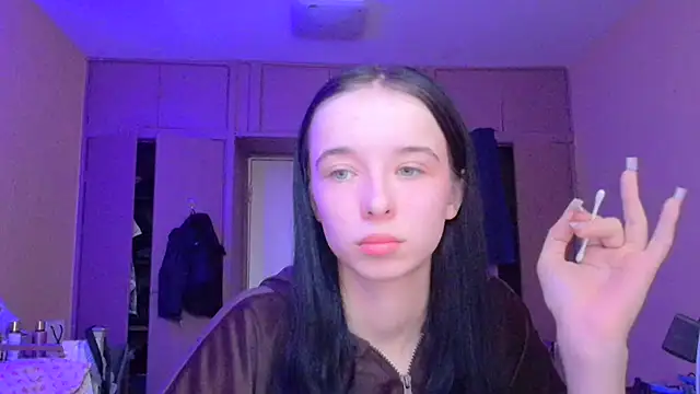 Emilia Light online show from March 2026 07:12:01 AM