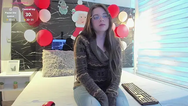 ZOE LE online show from December 2025 11:40:02 AM