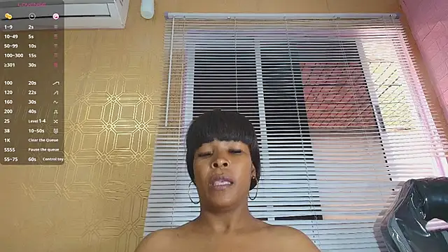 Snapshot of Layla_lell chatting on May 2026 12:35:01 PM Layla lell online show from May 2026 12:35:01 PM