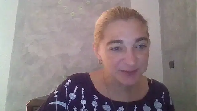 Snapshot of GoldenAngelMilf chatting on October 2025 11:38:02 AM GoldenAngelMilf online show from October 2025 11:38:02 AM