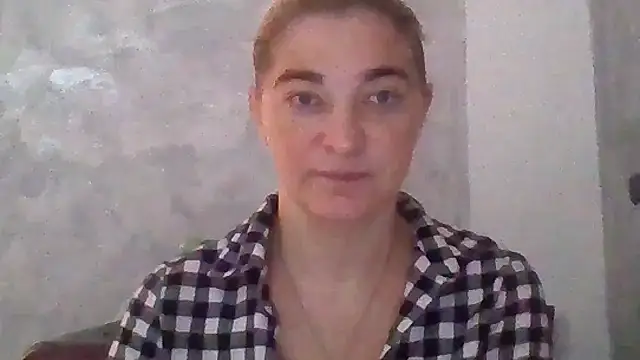 Snapshot of GoldenAngelMilf chatting on October 2025 06:57:01 AM GoldenAngelMilf online show from October 2025 06:57:01 AM