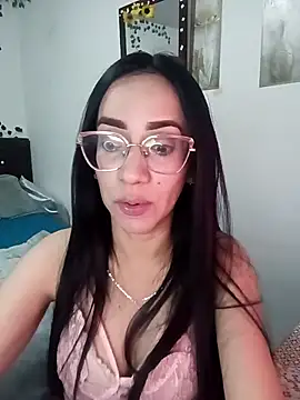 YaraDuartee online show from January 2026 09:19:01 PM