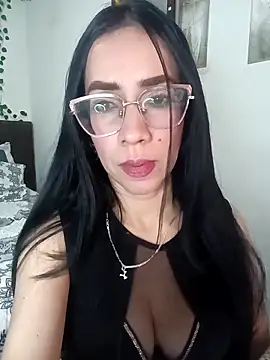 YaraDuartee online show from March 2026 05:08:02 AM