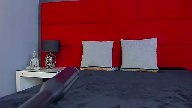 ashlye collins online show from October 2025 02:15:02 PM