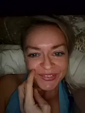 demidelightfulxx online show from January 2026 08:36:02 PM