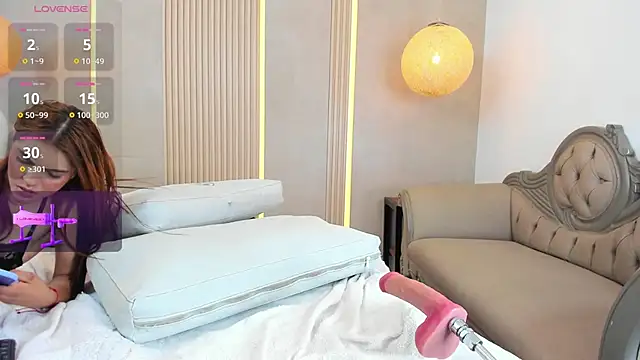 Snapshot of beca_winn chatting on November 2025 07:24:02 PM beca winn online show from November 2025 07:24:02 PM