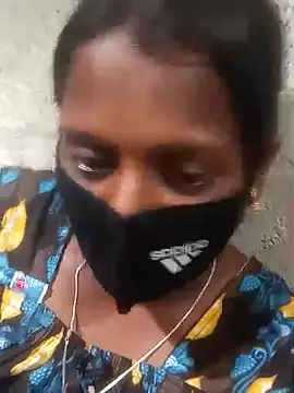 Snapshot of Tamil_Hot_Sandy chatting on October 2025 04:59:01 AM Tamil Hot Sandy online show from October 2025 04:59:01 AM