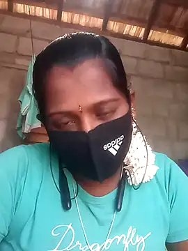 Snapshot of Tamil_Hot_Sandy chatting on October 2025 06:02:02 AM Tamil Hot Sandy online show from October 2025 06:02:02 AM