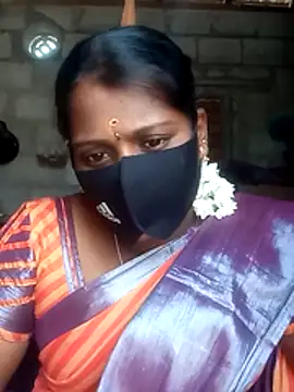 Snapshot of Tamil_Hot_Sandy chatting on October 2025 05:31:02 AM Tamil Hot Sandy online show from October 2025 05:31:02 AM