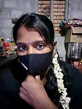 Snapshot of Tamil_Hot_Sandy chatting on November 2025 07:15:01 PM Tamil Hot Sandy online show from November 2025 07:15:01 PM