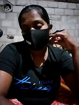 Snapshot of Tamil_Hot_Sandy chatting on December 2025 06:35:02 PM Tamil Hot Sandy online show from December 2025 06:35:02 PM