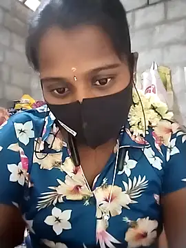 Snapshot of Tamil_Hot_Sandy chatting on December 2025 06:19:02 AM Tamil Hot Sandy online show from December 2025 06:19:02 AM