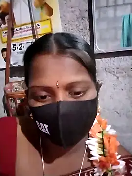 Snapshot of Tamil_Hot_Sandy chatting on February 2026 04:57:02 PM Tamil Hot Sandy online show from February 2026 04:57:02 PM