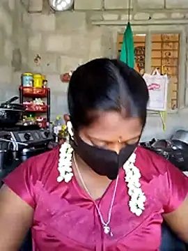 Snapshot of Tamil_Hot_Sandy chatting on February 2026 05:02:02 AM Tamil Hot Sandy online show from February 2026 05:02:02 AM
