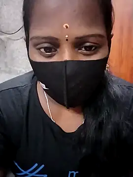 Snapshot of Tamil_Hot_Sandy chatting on February 2026 04:19:01 PM Tamil Hot Sandy online show from February 2026 04:19:01 PM