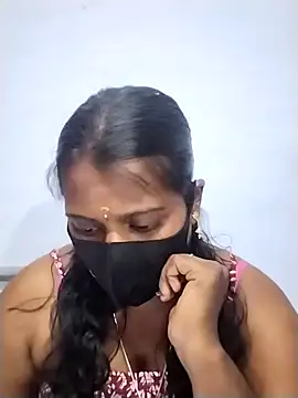 Snapshot of Tamil_Hot_Sandy chatting on March 2026 05:36:02 AM Tamil Hot Sandy online show from March 2026 05:36:02 AM