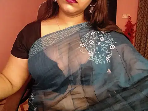 Queen Homaira online show from September 2025 04:28:01 AM
