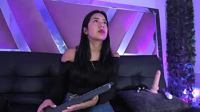 Snapshot of KateValencia chatting on March 2026 01:45:02 AM KateValencia online show from March 2026 01:45:02 AM