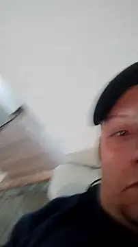 Snapshot of Hunglongny chatting on January 2026 10:02:02 PM Hunglongny online show from January 2026 10:02:02 PM