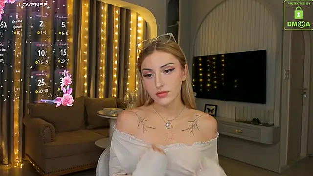 AmyVilvet  online show from July 2026 09:03:01 PM