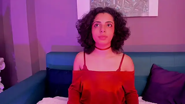 Alessiia   online show from November 2025 07:20:02 AM