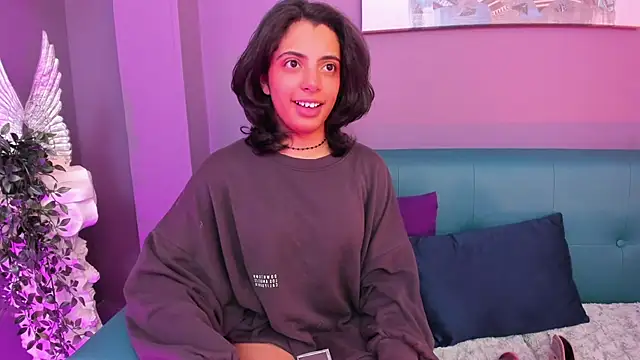 Alessiia   online show from November 2025 03:56:01 AM