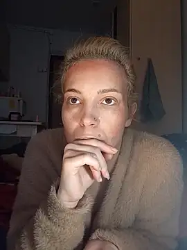 Conny Shellie online show from November 2025 09:33:01 AM