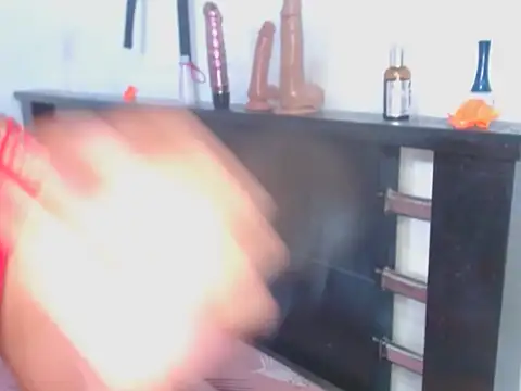 Snapshot of scarlett2310 chatting on November 2025 04:52:01 PM scarlett2310 online show from November 2025 04:52:01 PM