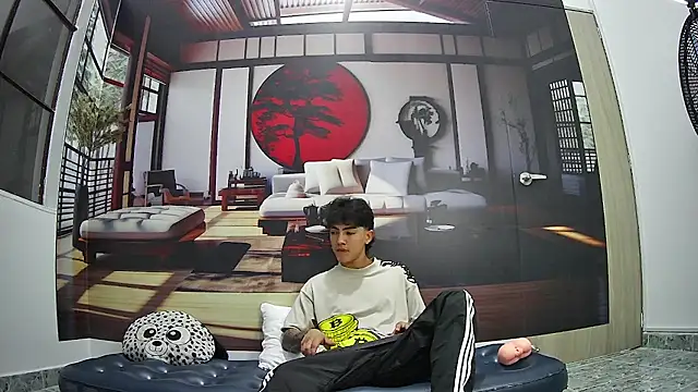 RomeoMillerr online show from September 2025 07:41:01 PM