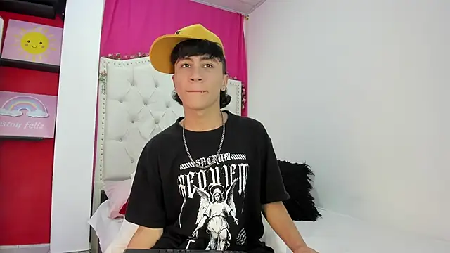 XaanderGrey online show from October 2025 07:21:01 PM