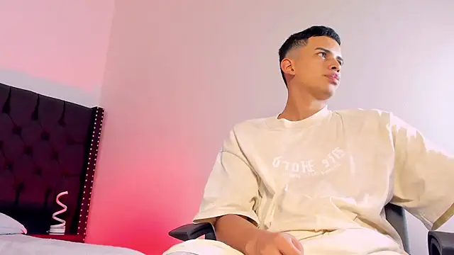 JuanSixx online show from October 2025 04:16:01 AM