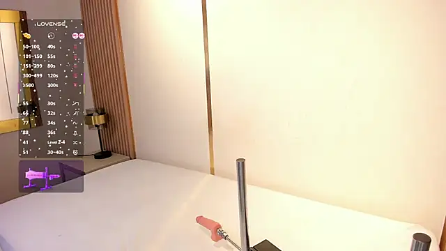 EmmiHops online show from November 2025 01:11:01 PM