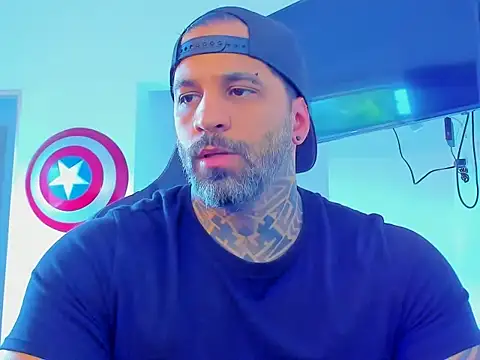 JoshRigby online show from November 2025 07:37:01 PM