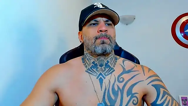 Snapshot of JoshRigby chatting on June 2026 08:29:02 PM JoshRigby online show from June 2026 08:29:02 PM
