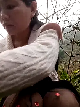 bree-zz online show from February 2026 01:57:02 AM