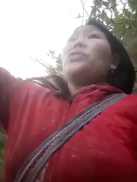 bree-zz online show from April 2026 10:57:01 AM