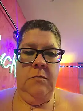 violentviolet68 online show from May 2026 11:01:02 PM