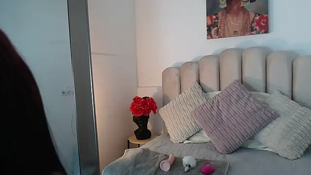 isa bigassx online show from November 2025 04:35:01 AM