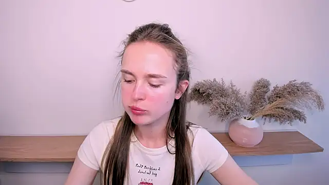 LilMary  online show from April 2026 08:31:01 AM