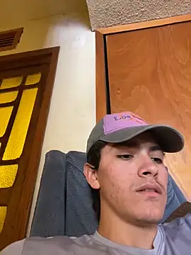 Snapshot of Kasawuasa chatting on September 2025 06:35:02 PM Kasawuasa online show from September 2025 06:35:02 PM