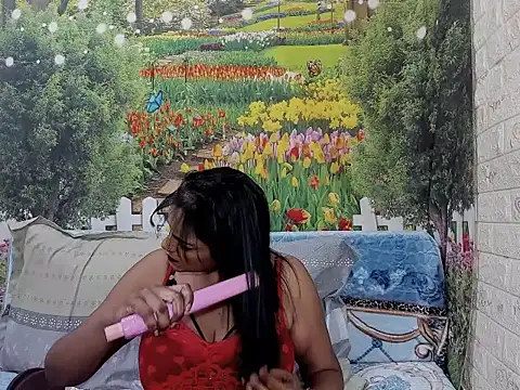 Snapshot of indianswtbella chatting on October 2025 04:37:02 AM indianswtbella online show from October 2025 04:37:02 AM