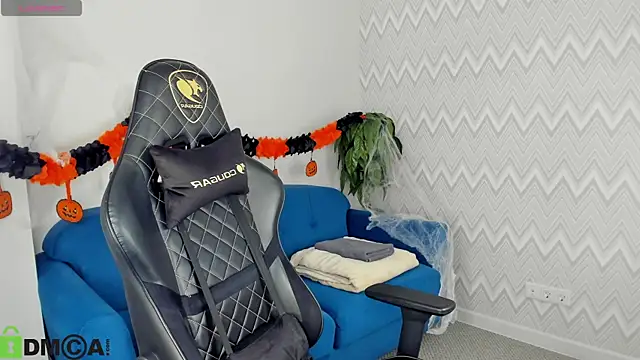 KarinaBroks online show from October 2025 08:48:01 AM