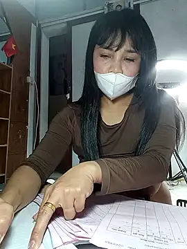 Snapshot of Ori-Min chatting on February 2026 05:33:02 AM Ori-Min online show from February 2026 05:33:02 AM