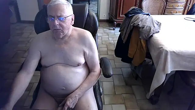 Alain633 online show from February 2026 10:11:02 AM