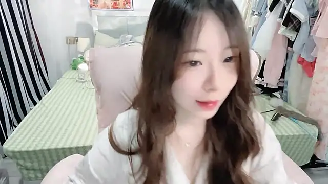 Snapshot of Gardenia-222 chatting on April 2026 04:40:02 PM Gardenia-222 online show from April 2026 04:40:02 PM